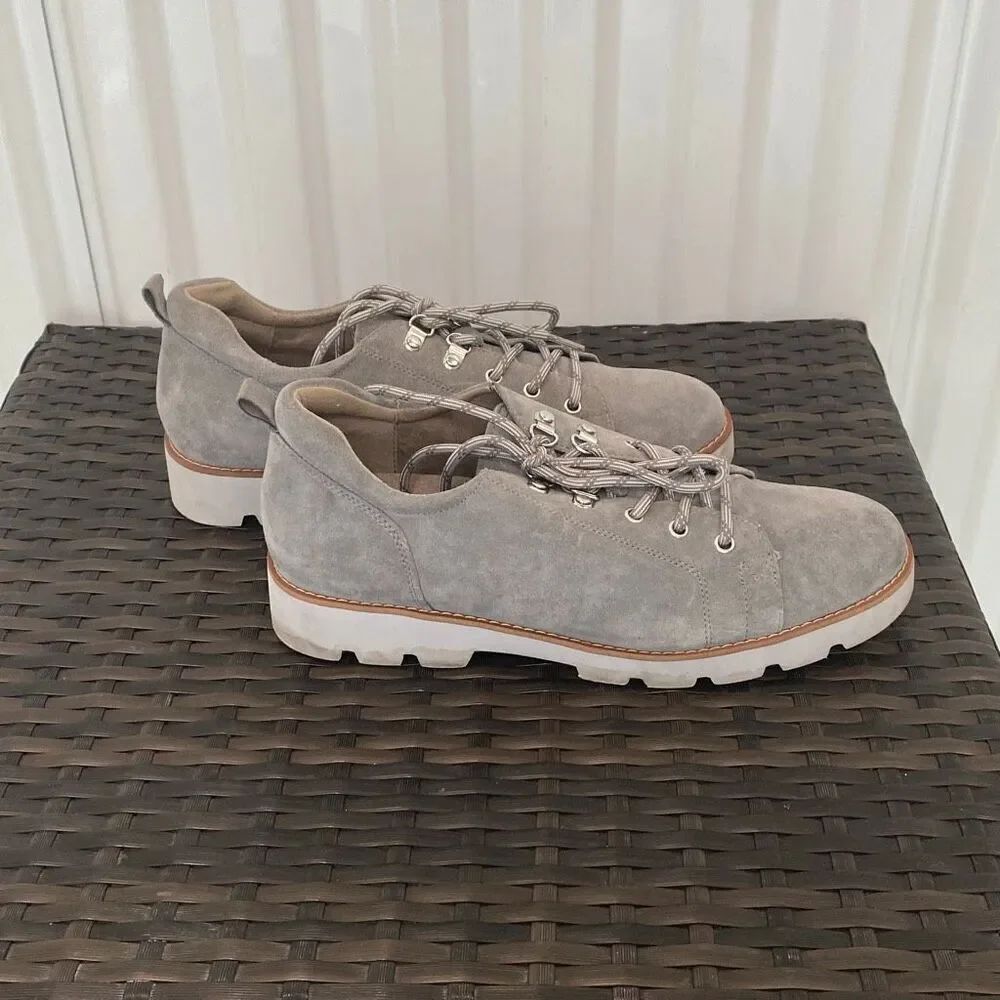 Vionic Ballari suede lace up Oxford, women’s size 9.5